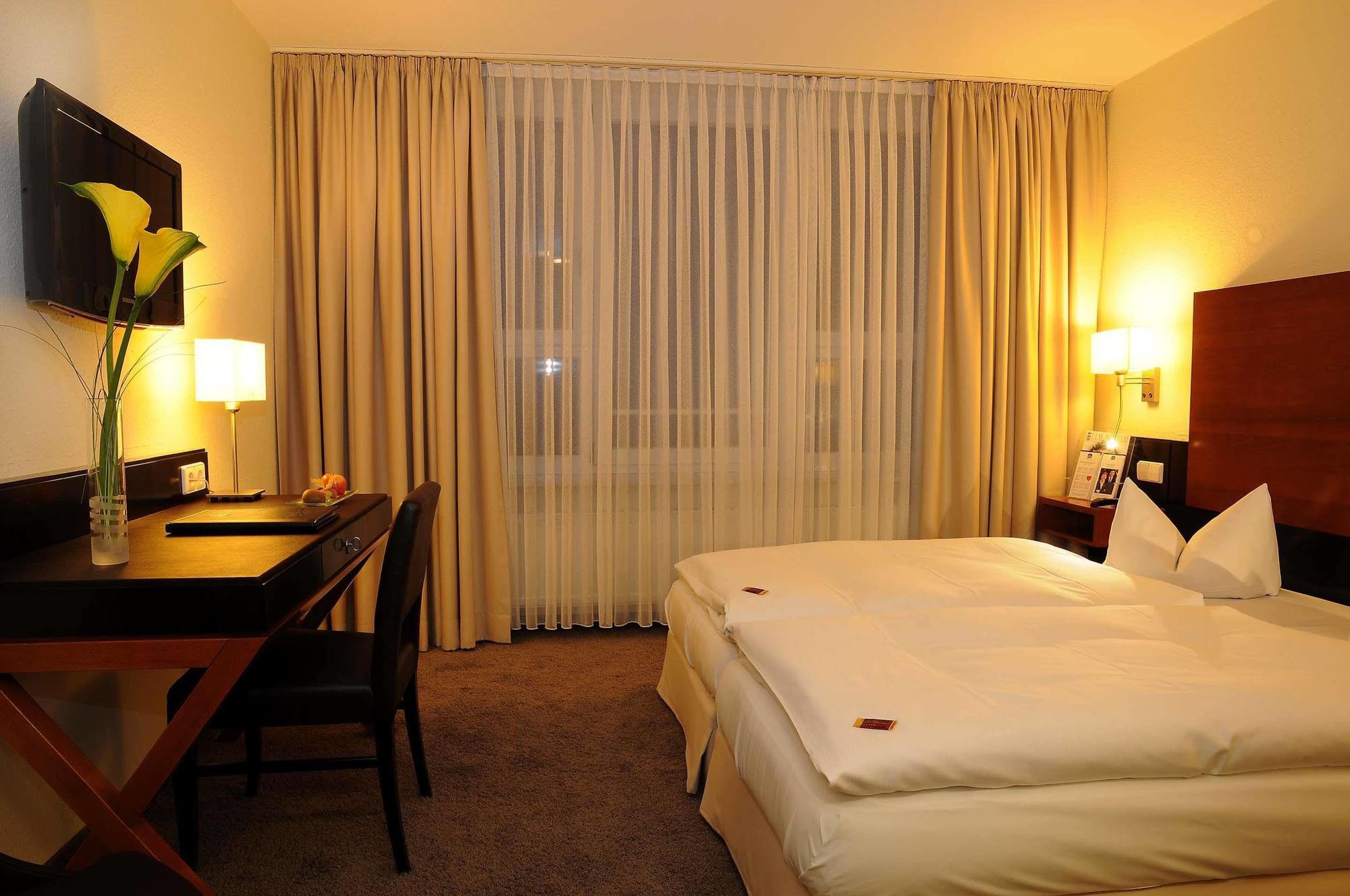 Best Western Plus Atrium Hotel Ульм Екстер'єр фото